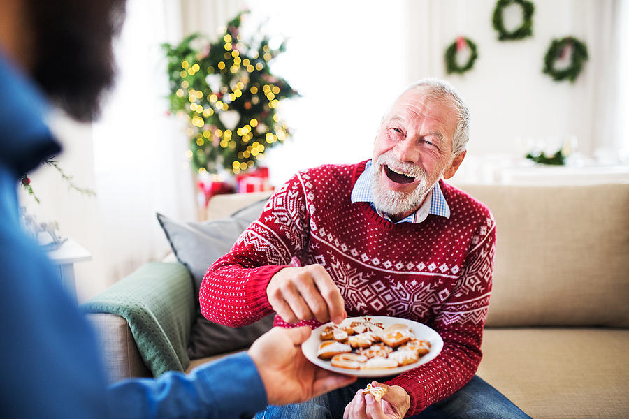 Fun and Easy Ways to Celebrate the Holidays with Your Senior
